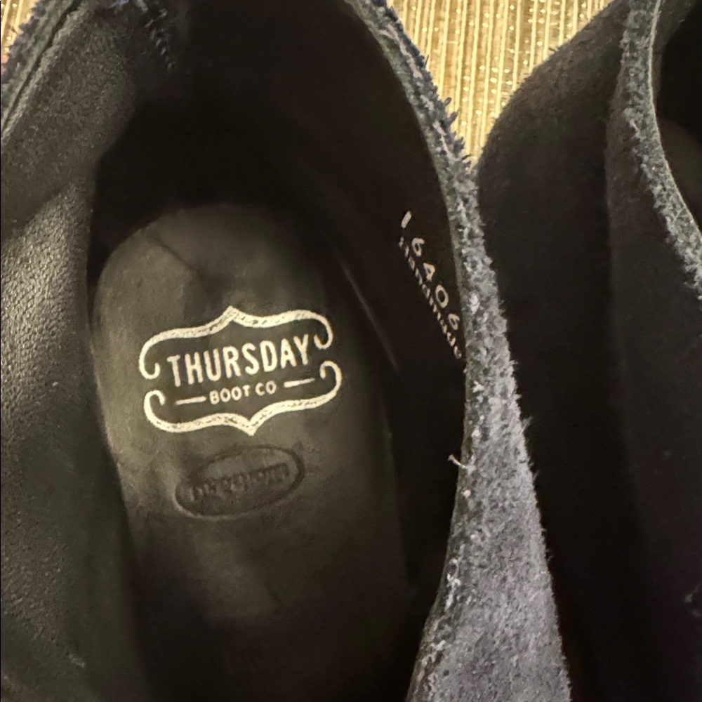 Thursday’s Boot Company
Men's Blue Suede Chukka Boots - Picture 2 of 8